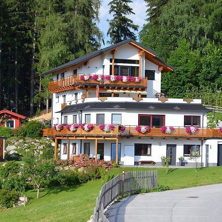 Haus Woehrer / Appartement Fischbacher Шладминг Номер фото